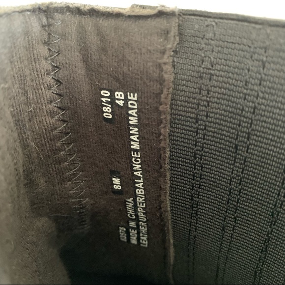 Clarks - Black Leather Ankle Boots with Heel - Size 8M - Picture 10 of 12